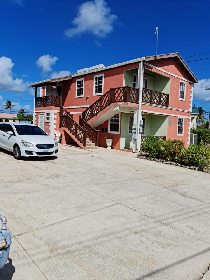 Breezy Apts Saint Philip Bagian luar foto