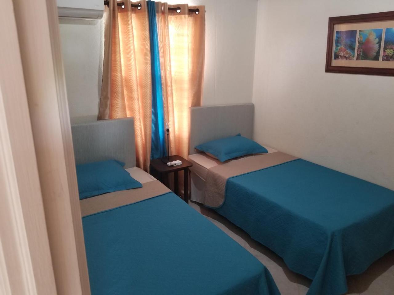 Breezy Apts Saint Philip Bagian luar foto